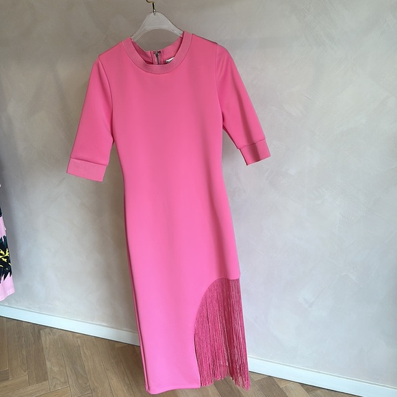 Alice & Olivia Keanna Asymmetrical Fringe Dress in Calypso Pink - Picture 2 of 8